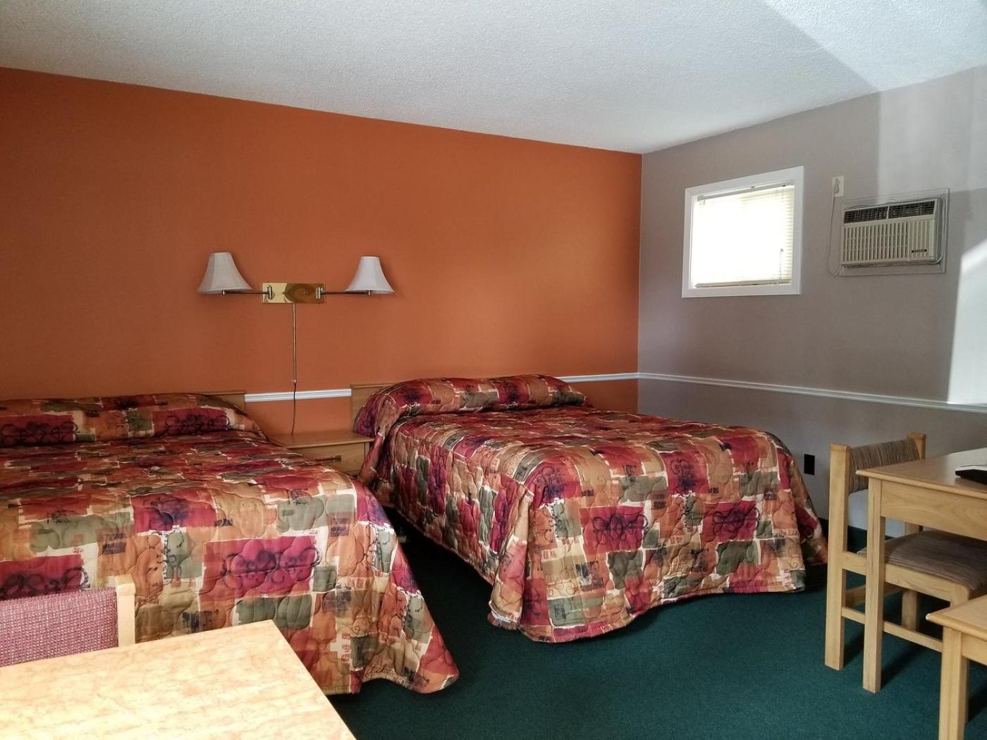Adams Motel Су Сент Мари Екстериор снимка