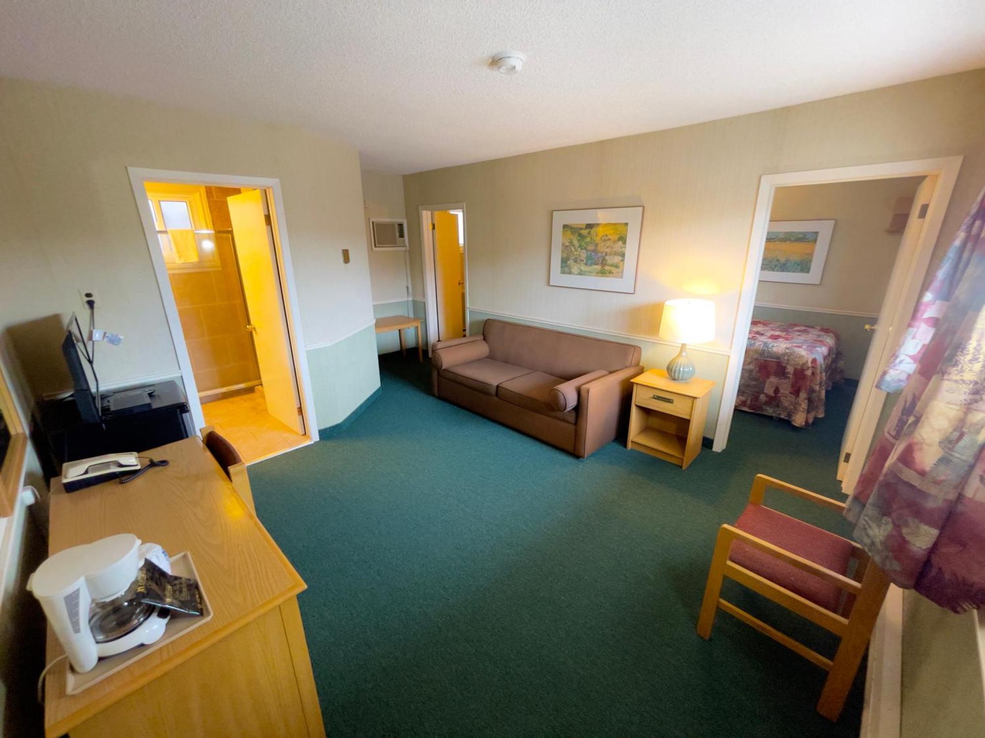 Adams Motel Су Сент Мари Екстериор снимка